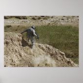 Gespecialiseerde klimmen naar beneden poster (Voorkant)