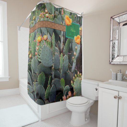 Gespecialiseerde Oranje monogram Prickly Pear Cact Douchegordijn (In situ)