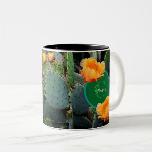 Gespecialiseerde Oranje monogram Prickly Pear Cact Tweekleurige Koffiemok (Voorkant rechts)