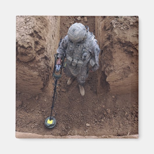 Gespecialiseerde zoekopdrachten naar een wapencach magneet (Voorkant)