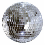 Gespiegelde Disco Ball 1 sculptuur Staand Fotobeeldje<br><div class="desc">Acrylfotosculptuur van een gespiegelde Disco-bal. Dit is een geweldig partijdeuropening die het meest overal kan worden gebruikt,  zelfs in een middelpunt! Zie bijpassende acrylfoto-beeldhouwpin,  sleutelhanger,  magneet en siermateriaal. Zie het volledige collectie van de Fotosculptuur van Disco 70s in DECOR | Sectie Props en komkommers.</div>