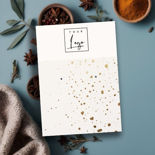 Gespikkelde Gouden Witte Textuur Logo Oorbel Houde Visitekaartje