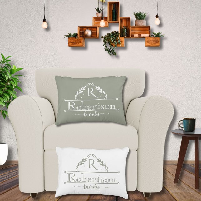 Gesplitste Monogram Familienaam Stof Sage Frame Accent Kussen (Creator heeft geüpload)