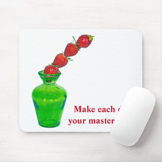 Gestapelde aardbeien met citaat muismat (Met muis)