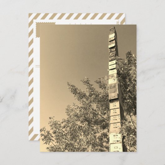 gestapelde archiefkasten in de post van burlington briefkaart (Voorkant / Achterkant)