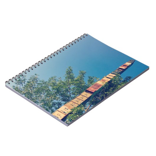 gestapelde archiefkasten in de vermont - burlingto notitieboek (Linkerzijde)