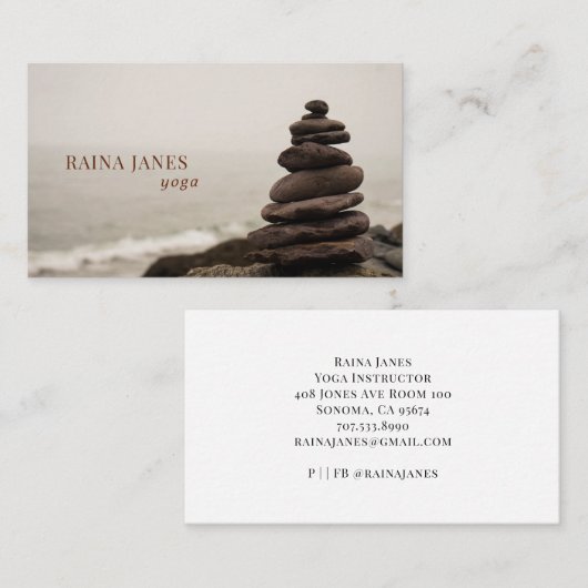 Gestapelde gesteente Beach Yoga Visitekaartje (Voorkant / Achterkant)