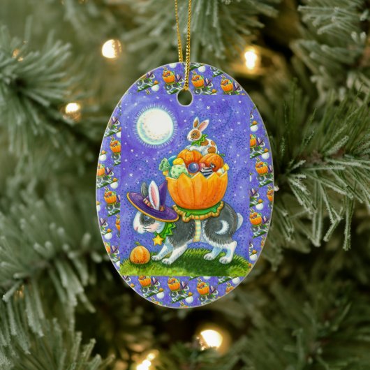 GESTAPELDE HALLOWEEN KONIJNTJES, SNOEPMAÏS, KLEURR KERAMISCH ORNAMENT (Boom)