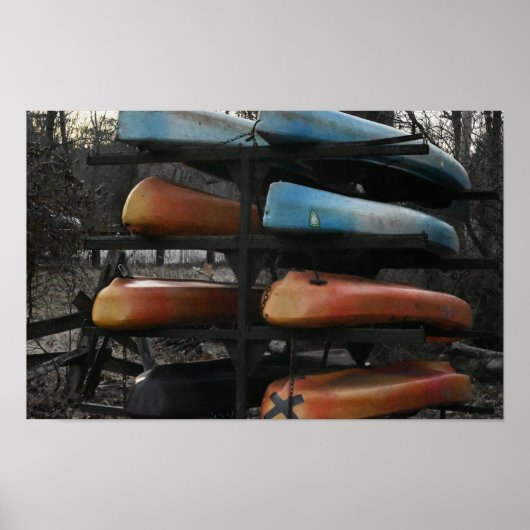 Gestapelde Kayaks Foto Poster (Voorkant)