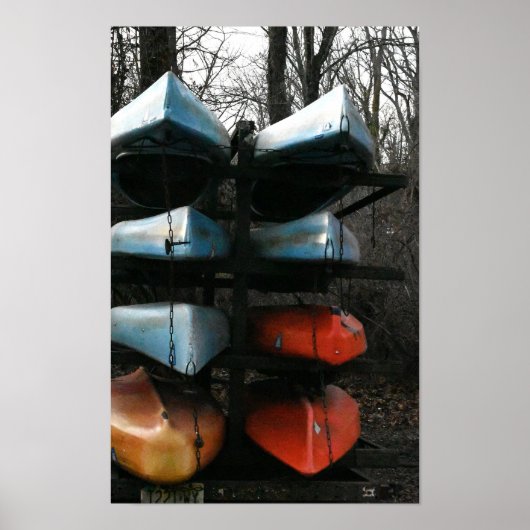 Gestapelde Kayaks Foto Poster (Voorkant)