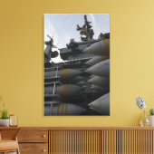 Gestapelde ordnantie klaar om te worden geladen canvas afdruk (Insitu (Woonkamer))