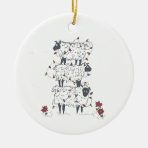 Gestapelde schapen met kerstmis keramisch ornament