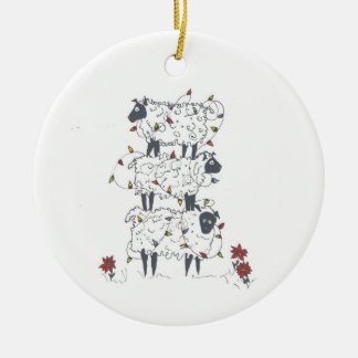 Gestapelde schapen met kerstmis keramisch ornament