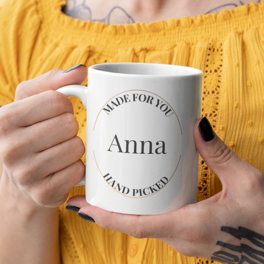 Gestempeld en gecentreerd koffiemok