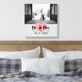 Gestempeld hart rustieke Mr. & Mrs bruiloft Canvas Afdruk (Insitu (Slaapkamer))