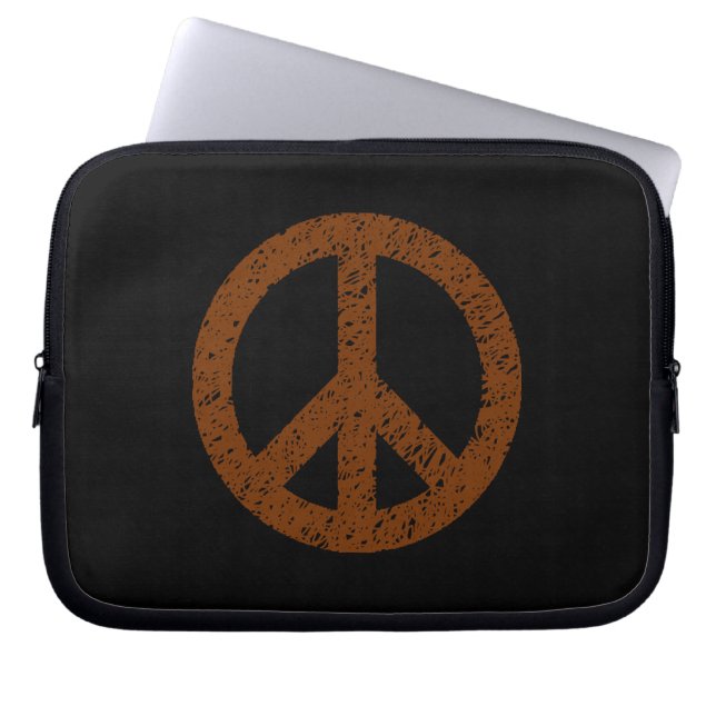Gestenciled Peace Symbol - Walnut op Blk Laptop Sleeve (Voorkant)