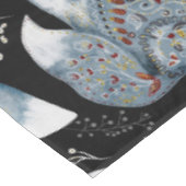 Gestileerde blauwe vossen met ingewikkelde bloemmo tafelkleed (Gekanteld)