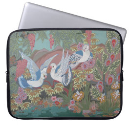 Gestileerde Duiven in Tuin Laptop Sleeve