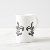 "Gestileerde Fleur-de-lis" Speciale Mok (Voorkant rechts)
