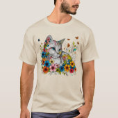 Gestileerde illustratie van kattenbloemen vlinders t-shirt (Voorkant)