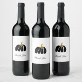 Gestileerde pompoenen in zwart, wit en goud wijn etiket (Flessen)