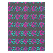 Gestileerde rozen in helder turquoise en roze tafelkleed (Voorkant)
