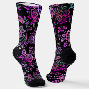 Gestileerde Stencil Roze bloemen op Black Backgrow Sokken
