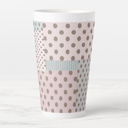 Gestippeld patroon latte mok (Voorkant)