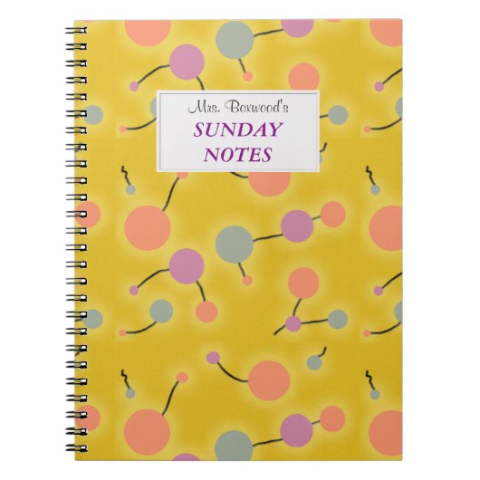 Gestippeld Universum Retro Geel met Tekst Label Notitieboek (Voorkant)