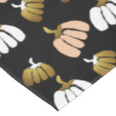 Gestormde pompoenen in zwart, zwart, wit en goud tafelkleed (Gekanteld)