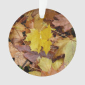 Gestorven Maple laat Yellow Autumn Natuur Ornament (voorkant)