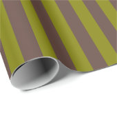 Gestreept patroon in chocoladebruin en olijfgroen cadeaupapier (Rol Hoek)