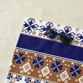 Gestreept Scandinavisch patroon bruin blauw Strandlaken (In situ)