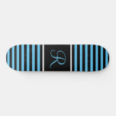 Gestreepte Blauw en Zwart Custom Initiaal Letter Persoonlijk Skateboard (Horizontaal)