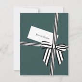 Gestreepte Bow Flat Invitation Kaart Groen (Voorkant)