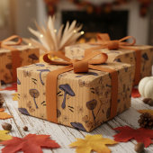 Gestreepte Mosterd Halloween Paddestoel en Vlinder Cadeaupapier