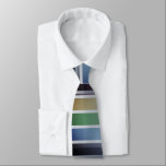 Gestreepte regenboog gekleurd stropdas<br><div class="desc">Een eenvoudig,  kleurrijk gestreept design.</div>