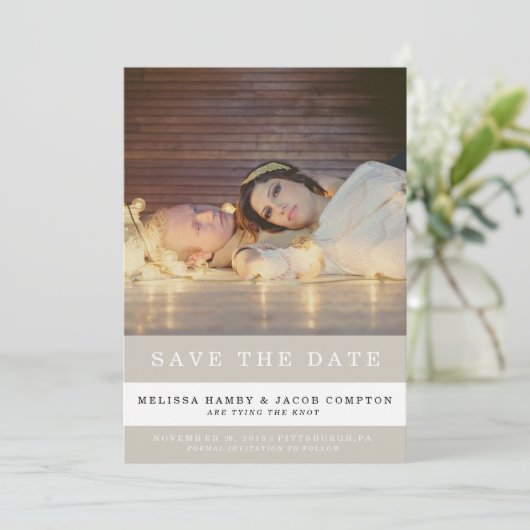 Gestreepte Save the Date Aankondiging (Staand voorkant)