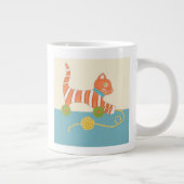 Gestreepte Speelgoed Kat met Kok van Koord Grote Koffiekop (Rechts)