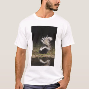 Gestreepte stinkdier, Mephitis mephitis T-shirt