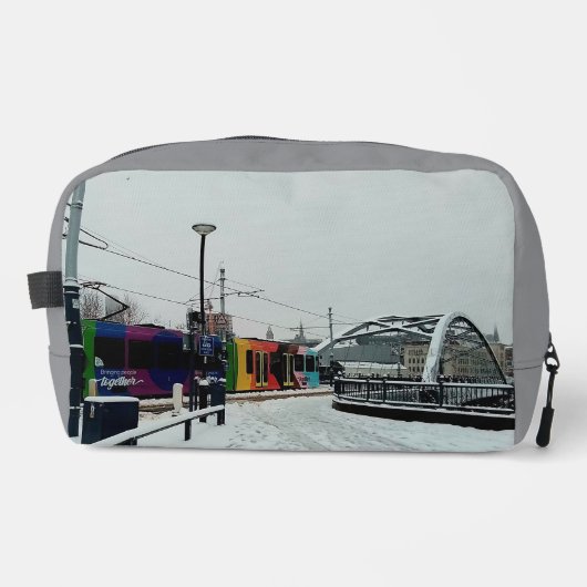 Gestreepte tram toilettasje (Voorkant)