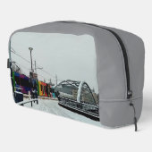 Gestreepte tram toilettasje (Rechterhoek)