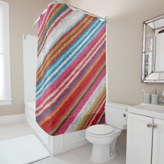 Gestreepte wollen stof: gezellig, stijlvol douchegordijn (In situ)