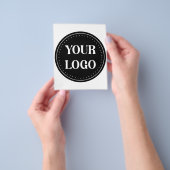 Gestroomlijnd, eigentijds, gepolijst en aanpasbaar flyer (Hand)