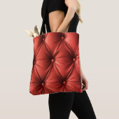 Gestructureerd rood leer: gedetailleerd materiaal tote bag (Dichtbij)