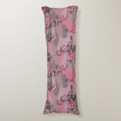 gestructureerd roze en mauve Camo abstract Lichaamskussen (Voorkant Verticaal)