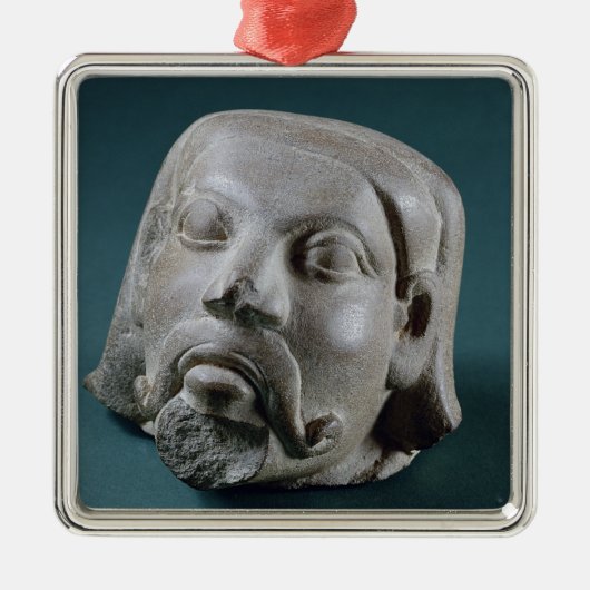 Gestuffte zandsteenkop van een buitenlander, Sarna Metalen Ornament (Voorkant)