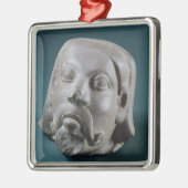 Gestuffte zandsteenkop van een buitenlander, Sarna Metalen Ornament (Links)