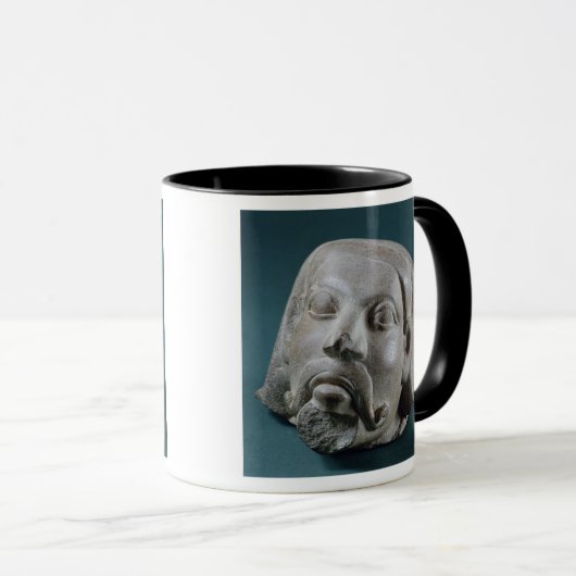 Gestuffte zandsteenkop van een buitenlander, Sarna Mok (Voorkant rechts)