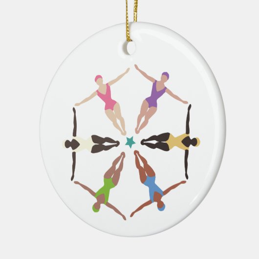 Gesynchroniseerde zwemmers keramisch ornament (Links)